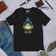 layflat-wizard-frog-you-look-familiar-halloween-pun-shirt_ryanne-levin-art